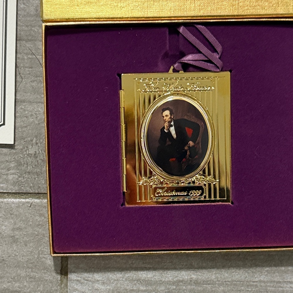 1999 White House ornament Abraham Lincoln